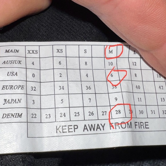 One Teaspoon Distressed Denim Skirt - Picture 10 of 11